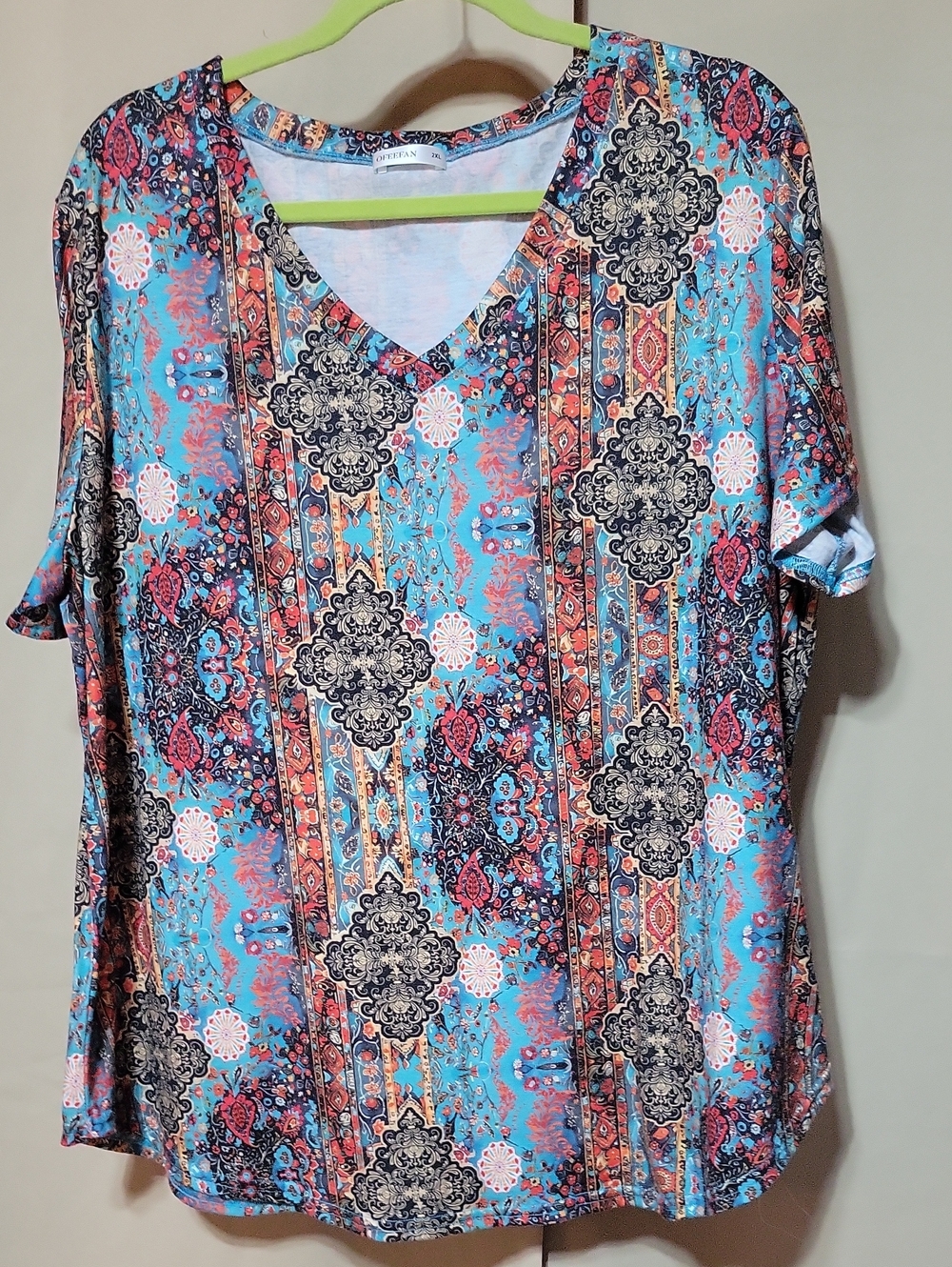 V-Neck Short Sleeve Printed Tee - Blue Multi by Dstreet
